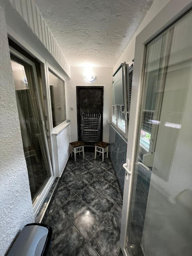 Ene Apart Oradea Free Parking Екстер'єр фото